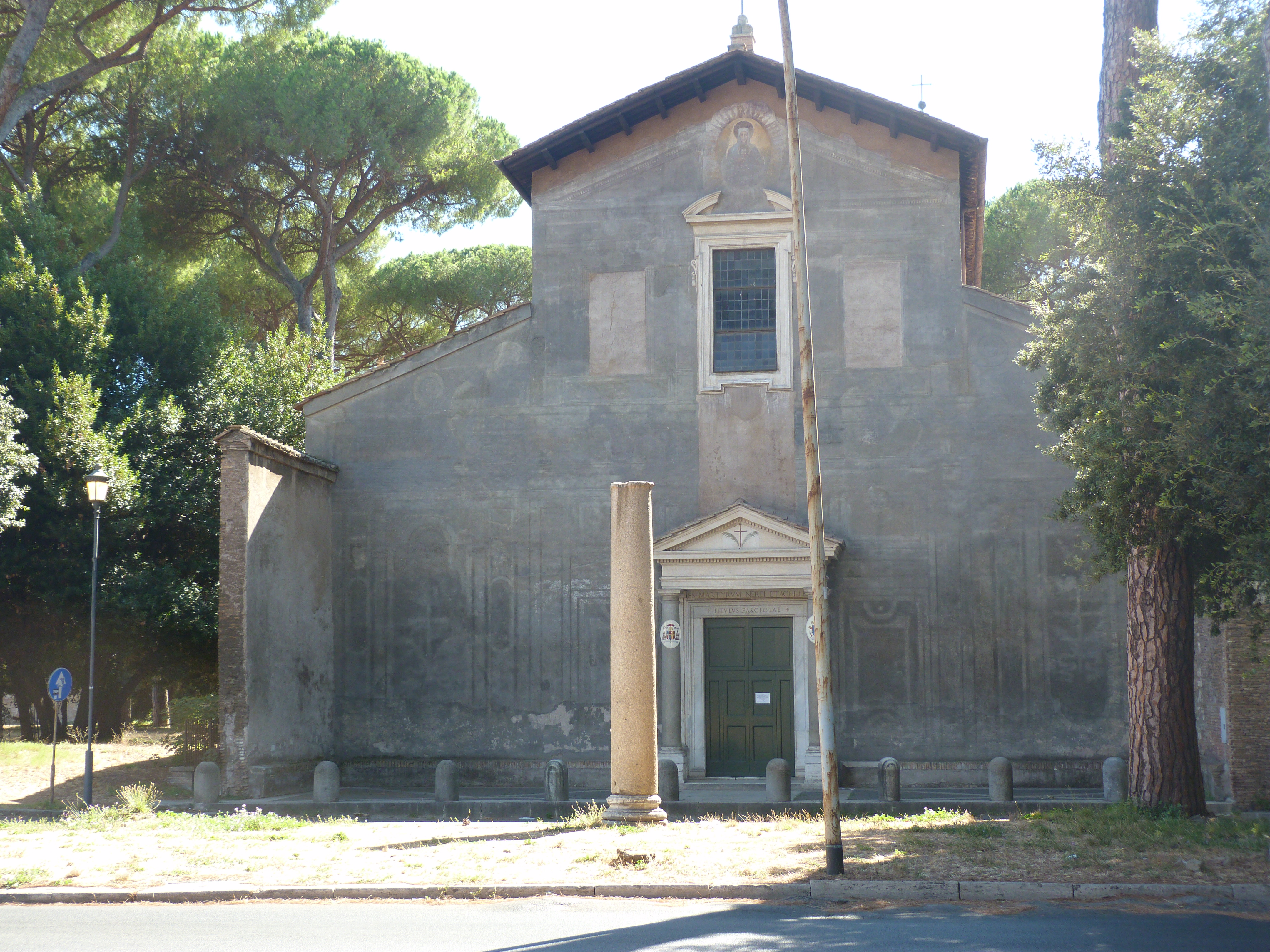 Chiesa dei Santi Nereo e Achilleo roma point of view